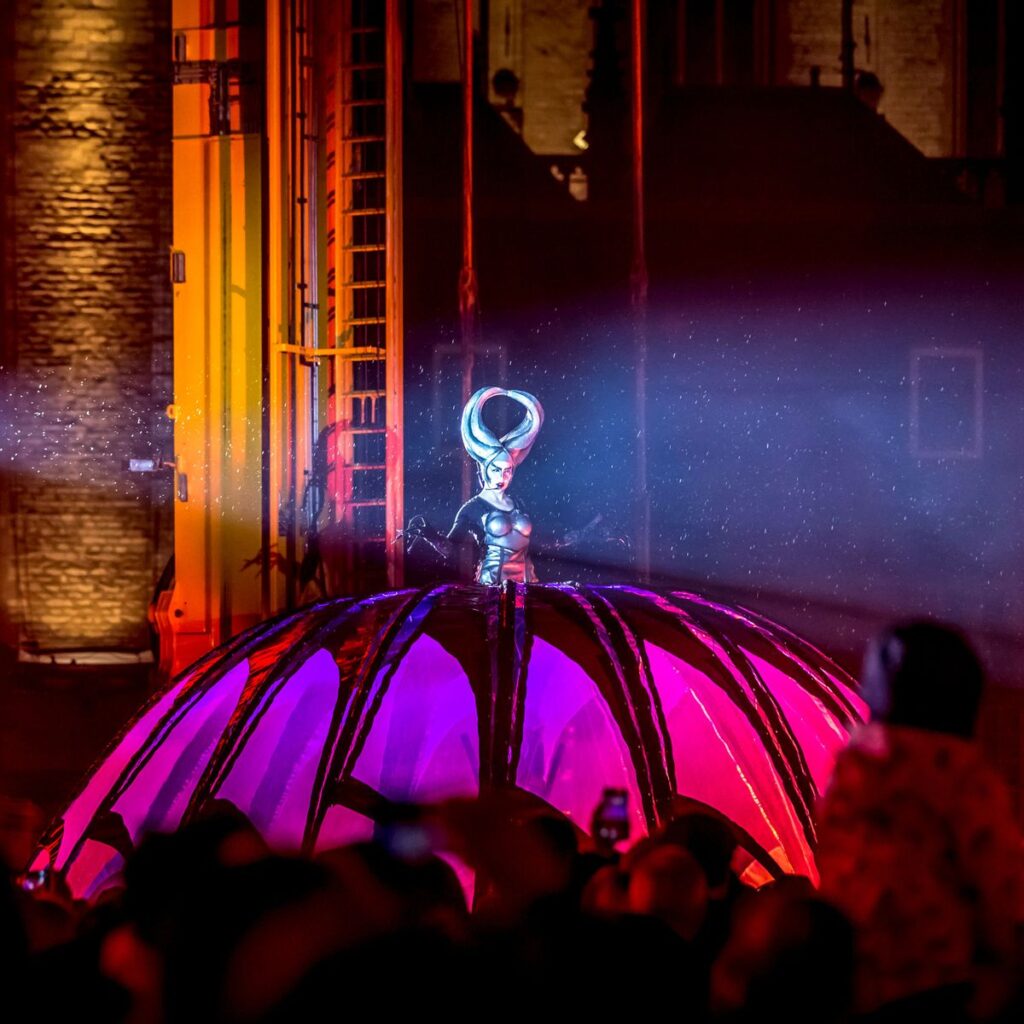 Licht op Drachten - The Close-Act Theatre